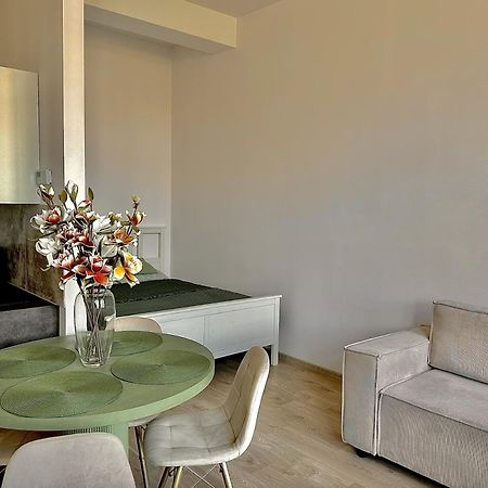 Апартаменты Loft Przy Placu Niepodleglosci Еленя-Гура Экстерьер фото
