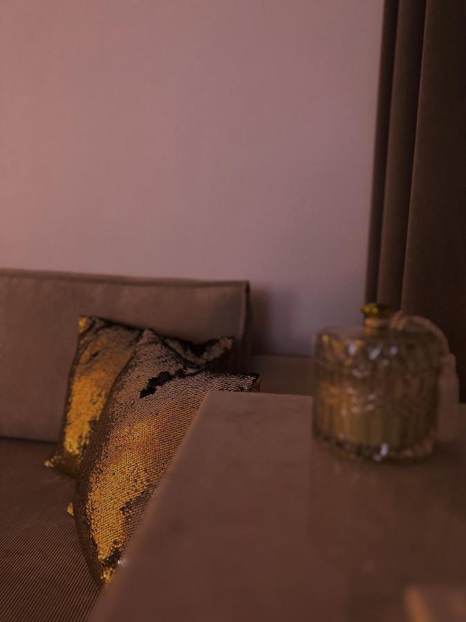 Апартаменты Loft Przy Placu Niepodleglosci Еленя-Гура Экстерьер фото